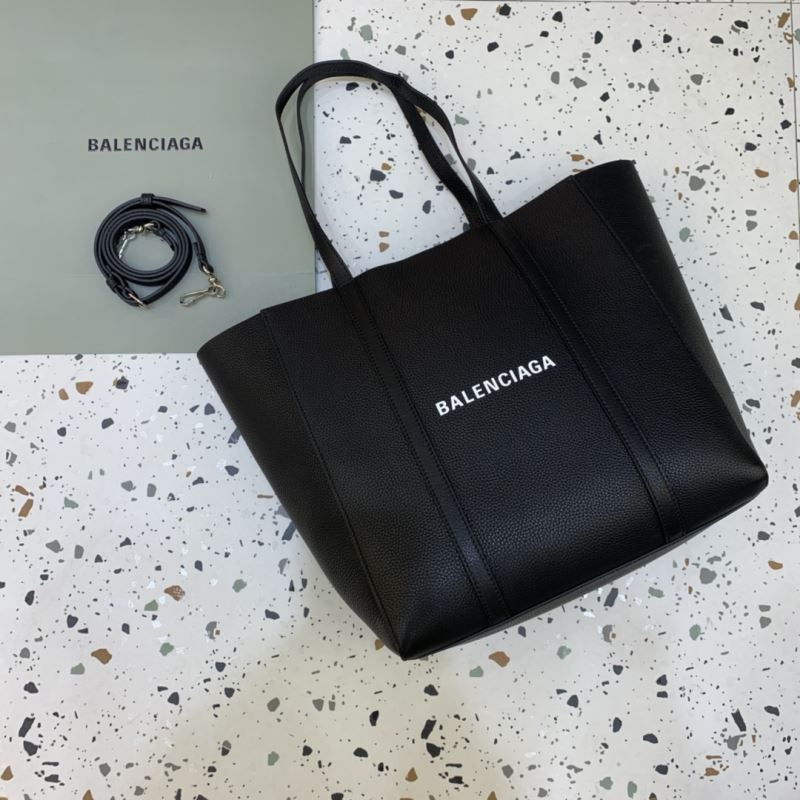 Ba*len*cia*ga shopping bags